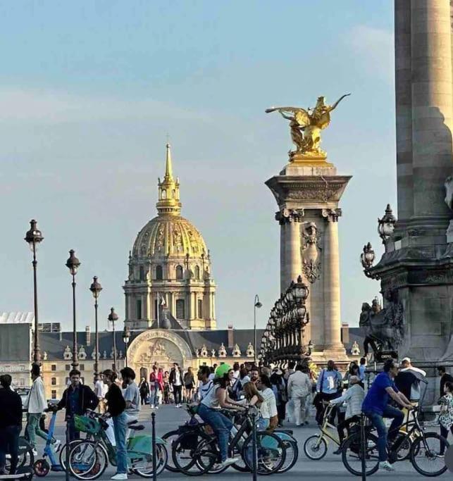 Appartement Quartier Tour Eiffel Paris Exterior photo